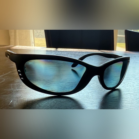 Costa 580P Sunglasses - Picture 1 of 7